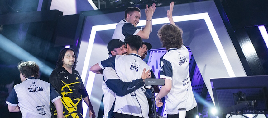 Liquid players celebrate on stage