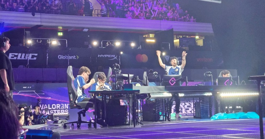 kiNgg beating EDG on map one